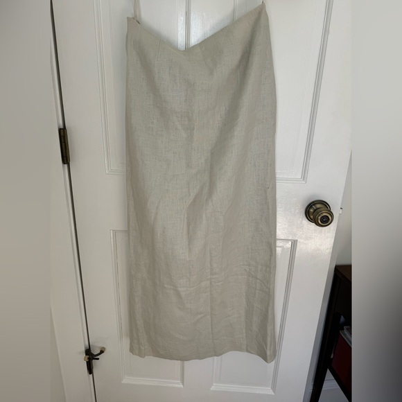 SIR Musee linen midi skirt - Picture 8 of 9